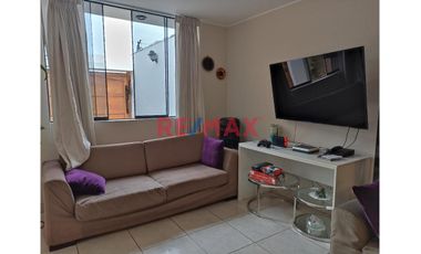 Se Vende Casa En Cedros De Villa Frente A Parque – Chorrillos