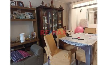 Se Vende Casa En Cedros De Villa Frente A Parque – Chorrillos