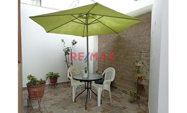 Se Vende Casa En Cedros De Villa Frente A Parque – Chorrillos