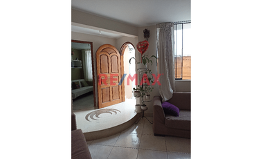 Se Vende Casa En Cedros De Villa Frente A Parque – Chorrillos