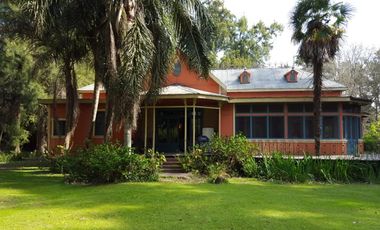 Exclusiva Isla en el Tigre con casa de 1910