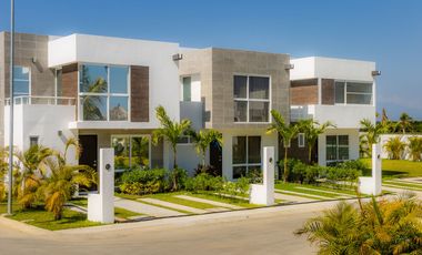 Preciosa casa en Acapulco Diamante, frente a playa Bonfil y con club de playa