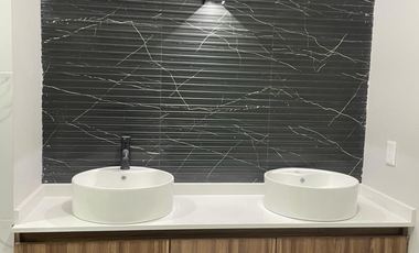 Hermosa Casa ZONA ESMERALDA