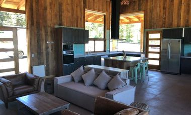 Z O N A S U R . C L Venta Casa Habitación con 2 cabañas anexas.