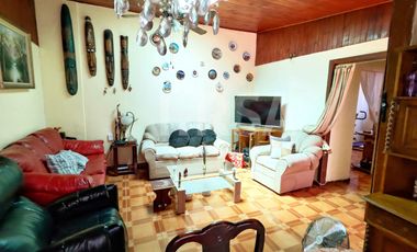 LINDA CASA DE 5 DORMITORIOS EN PASAJE TRANQUILO Y SEGURO, COMUNA DE SAN JOAQUÍN