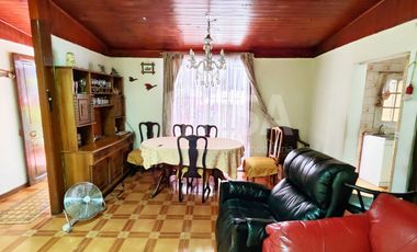 LINDA CASA DE 5 DORMITORIOS EN PASAJE TRANQUILO Y SEGURO, COMUNA DE SAN JOAQUÍN