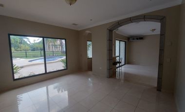 Via La Costa, Renta de Linda Casa 3 Dorm con Piscina, Jacuzzi Vista Al Lago