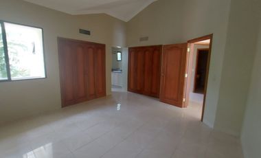 Via La Costa, Renta de Linda Casa 3 Dorm con Piscina, Jacuzzi Vista Al Lago