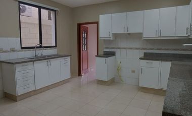 Via La Costa, Renta de Linda Casa 3 Dorm con Piscina, Jacuzzi Vista Al Lago