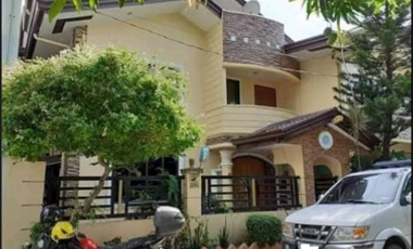 Las Pinas Royale Estate House For Sale Lot246sqm