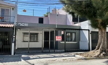 CHAPALITA CASA DE UNA PLANTA EN RENTA (CERCA DE LA GRAN PLAZA) !!