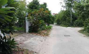 Land+House for sale in Hua Hin, Prachuap Khiri Khan, Land 160 SQ.W. access from both Soi 17 and 19