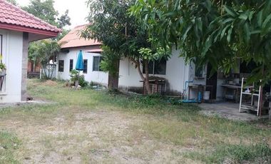 Land+House for sale in Hua Hin, Prachuap Khiri Khan, Land 160 SQ.W. access from both Soi 17 and 19