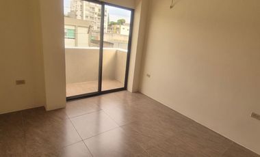 Departamento en Alquiler en Los Ceibos, 2 Habitaciones, 2 Baños, Balcón,  Norte de Guayaquil.