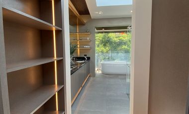 House and lot for sale in Ayala Alabang
