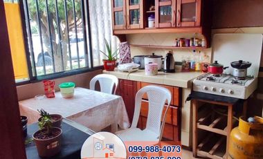 Amplia casa  de venta con áreas verdes, Sector Huayna Cápac C1259