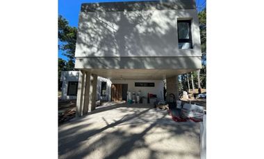 VENTA DE CASA EN VILLAROBLES - POSITIVE HOUSE XI