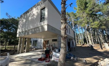 VENTA DE CASA EN VILLAROBLES - POSITIVE HOUSE XI