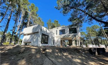 VENTA DE CASA EN VILLAROBLES - POSITIVE HOUSE XI