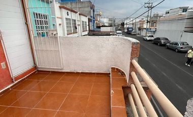 Casa en Venta en Los Héroes Tecamac