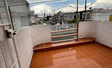 Casa en Venta en Los Héroes Tecamac