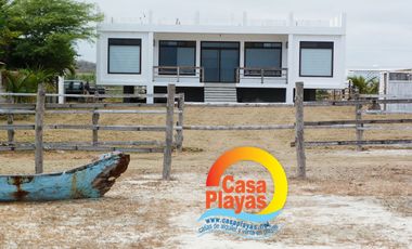 Casa Nueva Frente Al Mar de Venta en Playas, Sector El Pelado, Zona Privada