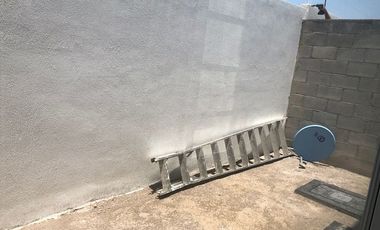 Casa en renta dos niveles en residencial la vida