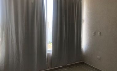 Casa en renta dos niveles en residencial la vida