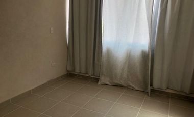Casa en renta dos niveles en residencial la vida