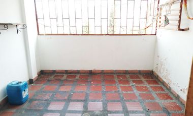 PR20403 Casa Comercial independiente en arriendo en el sector Barrio Obrero
