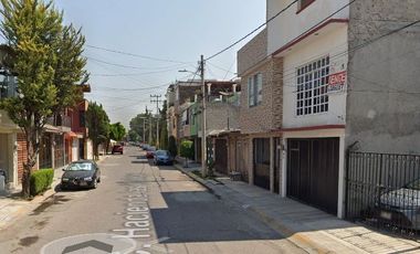 ¡APROVECHA ESTA INCREÍBLE OPORTUNIDAD DE HACER CRECER TU PATRIMONIO! Casa en REMATE HIPOTECARIO BANCARIO Fracc Hacienda Real de Tultepec, Tultepec, Mé