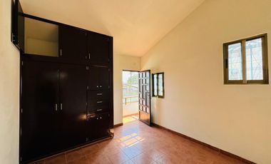 CASA EN VENTA TRES RECAMARAS Y CUARTO DE SERVICIO COATEPEC VERACRUZ