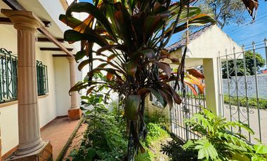 CASA EN VENTA TRES RECAMARAS Y CUARTO DE SERVICIO COATEPEC VERACRUZ