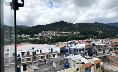 Venta de casa de 4 habitaciones al sur de Loja