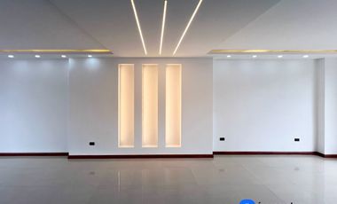 Venta de casa de 4 habitaciones al sur de Loja