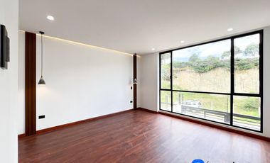 Venta de casa de 4 habitaciones al sur de Loja