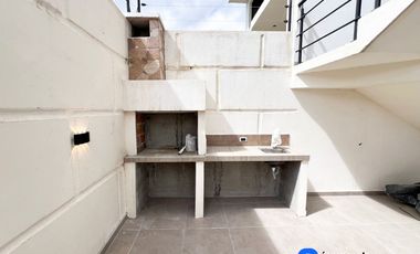 Venta de casa de 4 habitaciones al sur de Loja