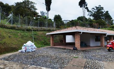 PR19381 Casa comercial en arriendo en el sector La Mina