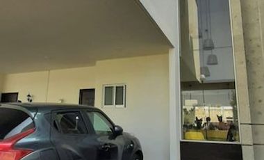 Vendo Casa en Residencial Bosques. Como Nueva