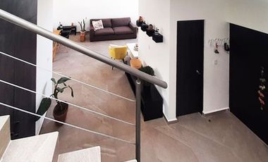 Vendo Casa en Residencial Bosques. Como Nueva