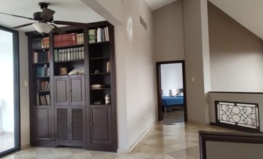Casa en Urbanización El Rio - Vía Samborondón