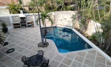 Casa en Urbanización El Rio - Vía Samborondón