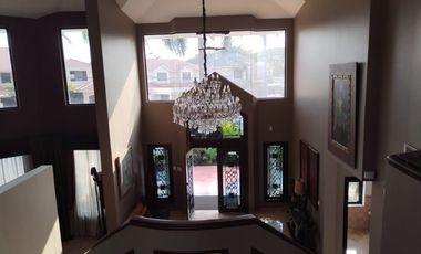 Casa en Urbanización El Rio - Vía Samborondón