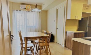 1BR Brand new Condo for rent The Rockwell Vantage Kapitolyo