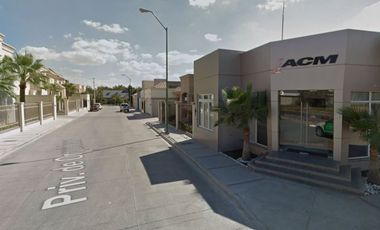 Gran oportunidad Venta de Remate en Hermosa y Amplia Casa excelente zona Col. San Francisco, Chuhuahua.