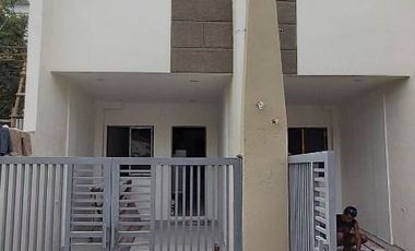 For Sale Two Storey duplex @ Alabang Townhouse