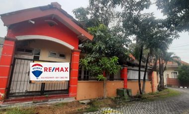 Rumah hook dijual di daerah Wiguna Surabaya Timur