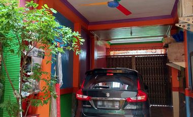 Ruko dan Kos Strategis di Tepi Jalan Candi Gebang