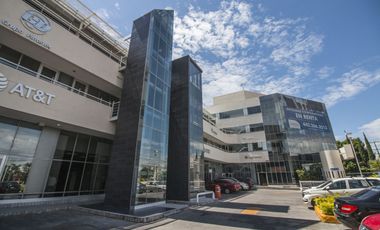 Oficina disponible en corporativo A+ sobre Av. Paseo de la República