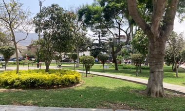 Oportunidad Vendo Terreno de 2500 m2 en zona residencial de La Molina